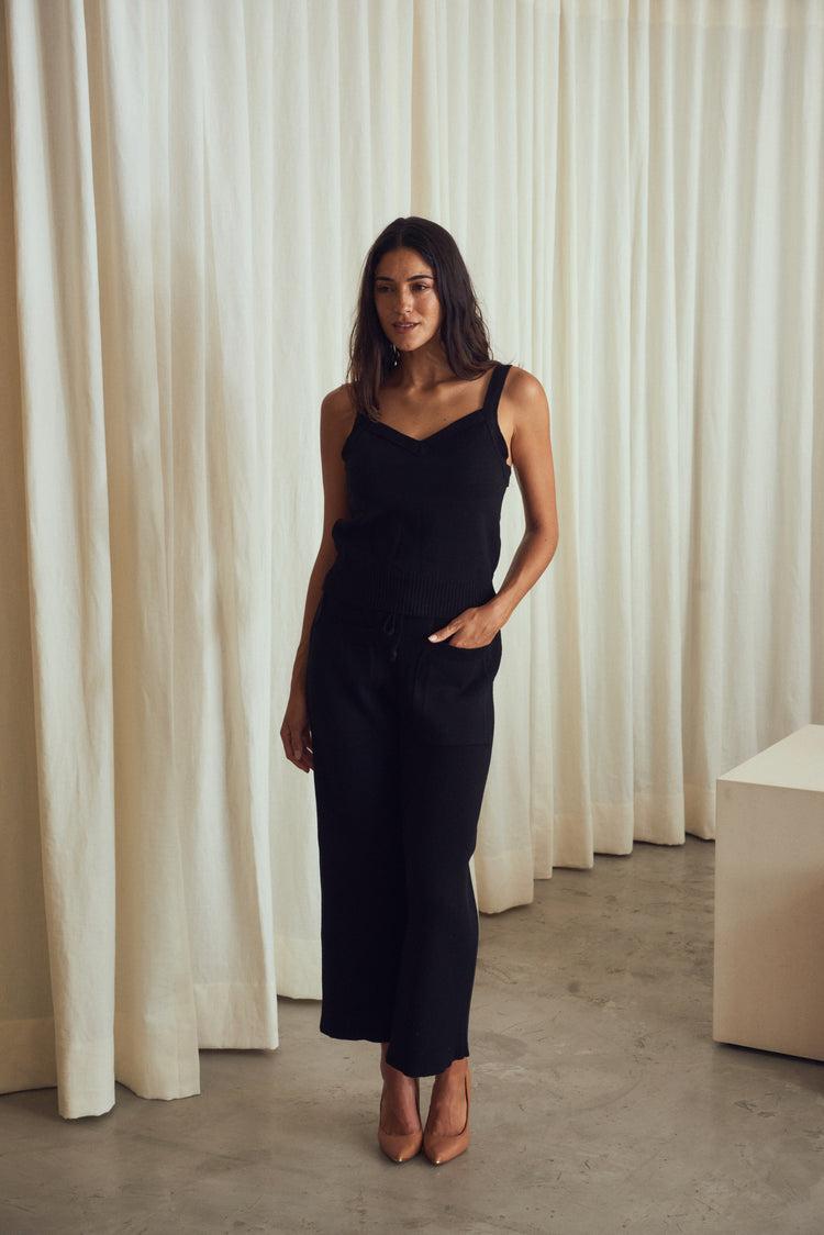 Camille Morocco Black Knitted Top Promoción trimestral
