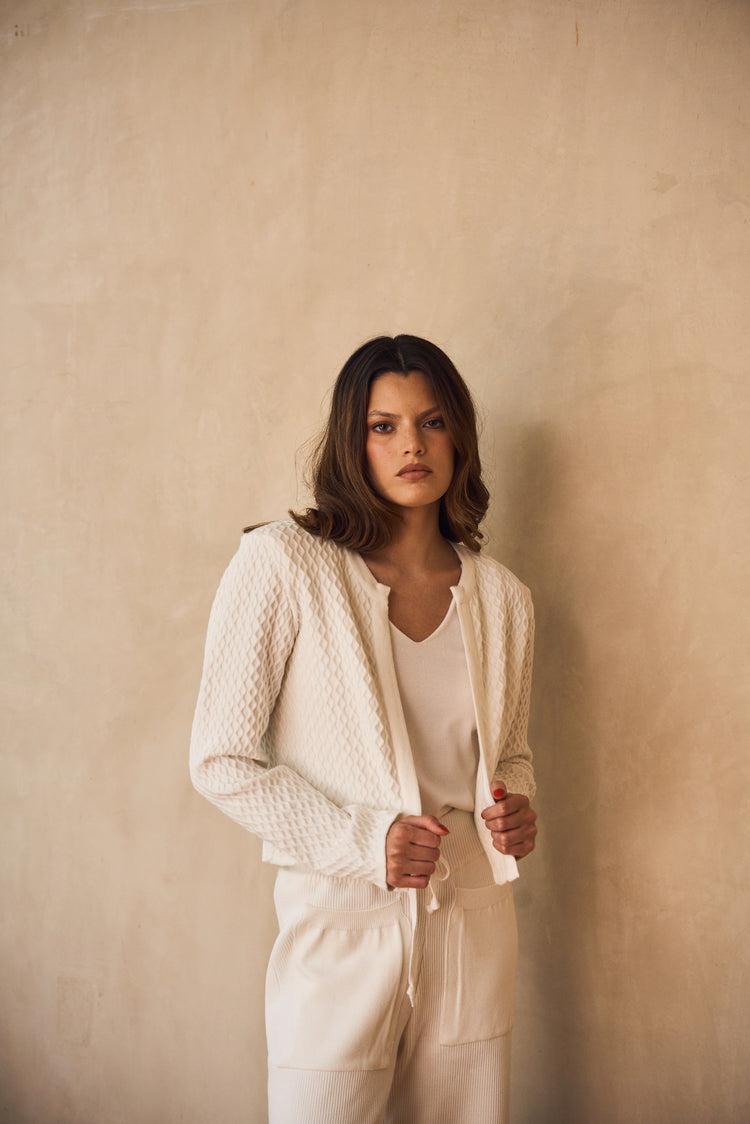 Camille London White Knitted Jacket Ofertas especiales
