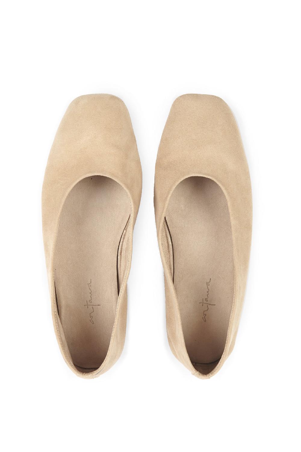 Cortana Lara bailarina de ante beige Mejor oferta