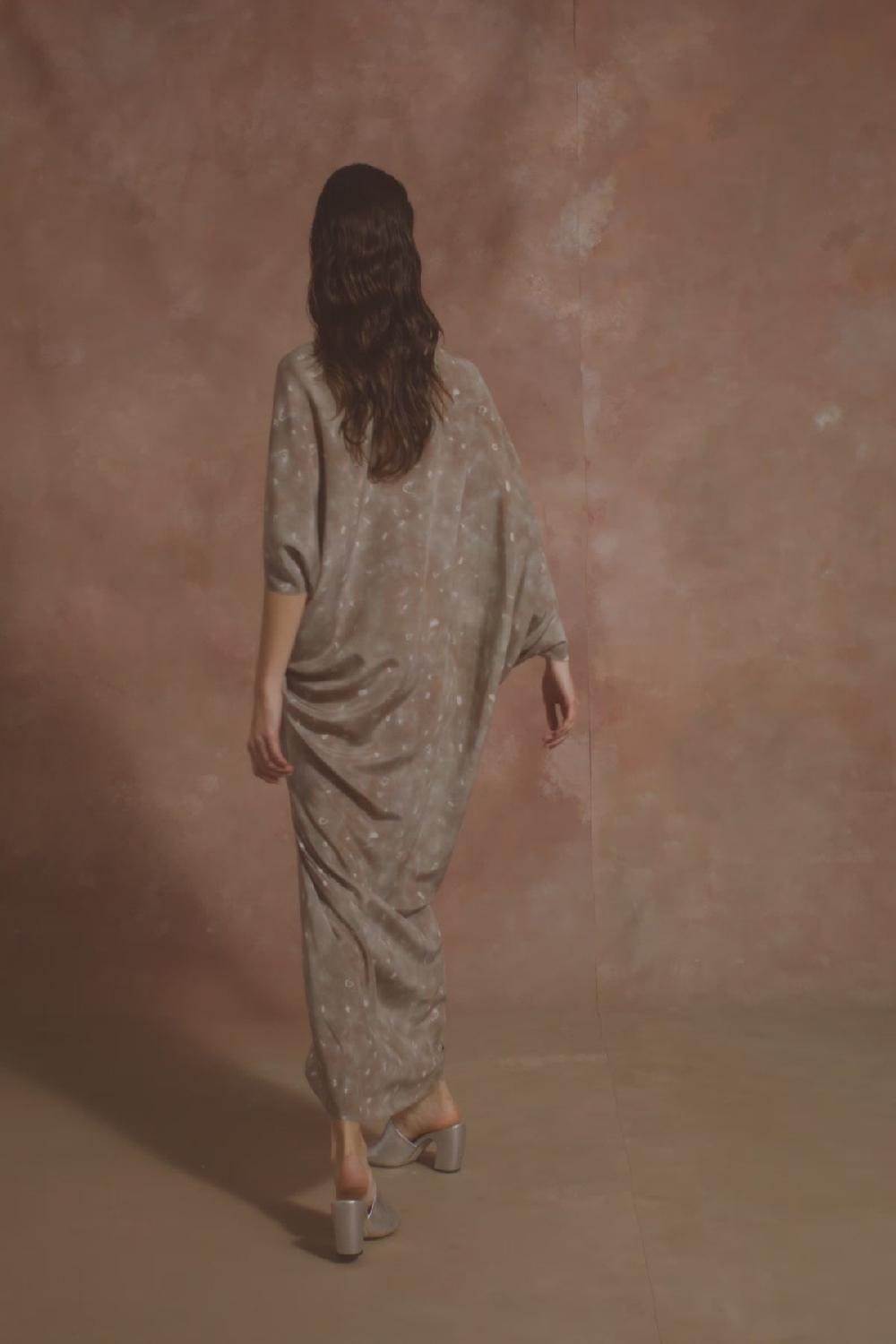 Cortana Mayu vestido en seda organica ayaz print Envío internacional gratuito