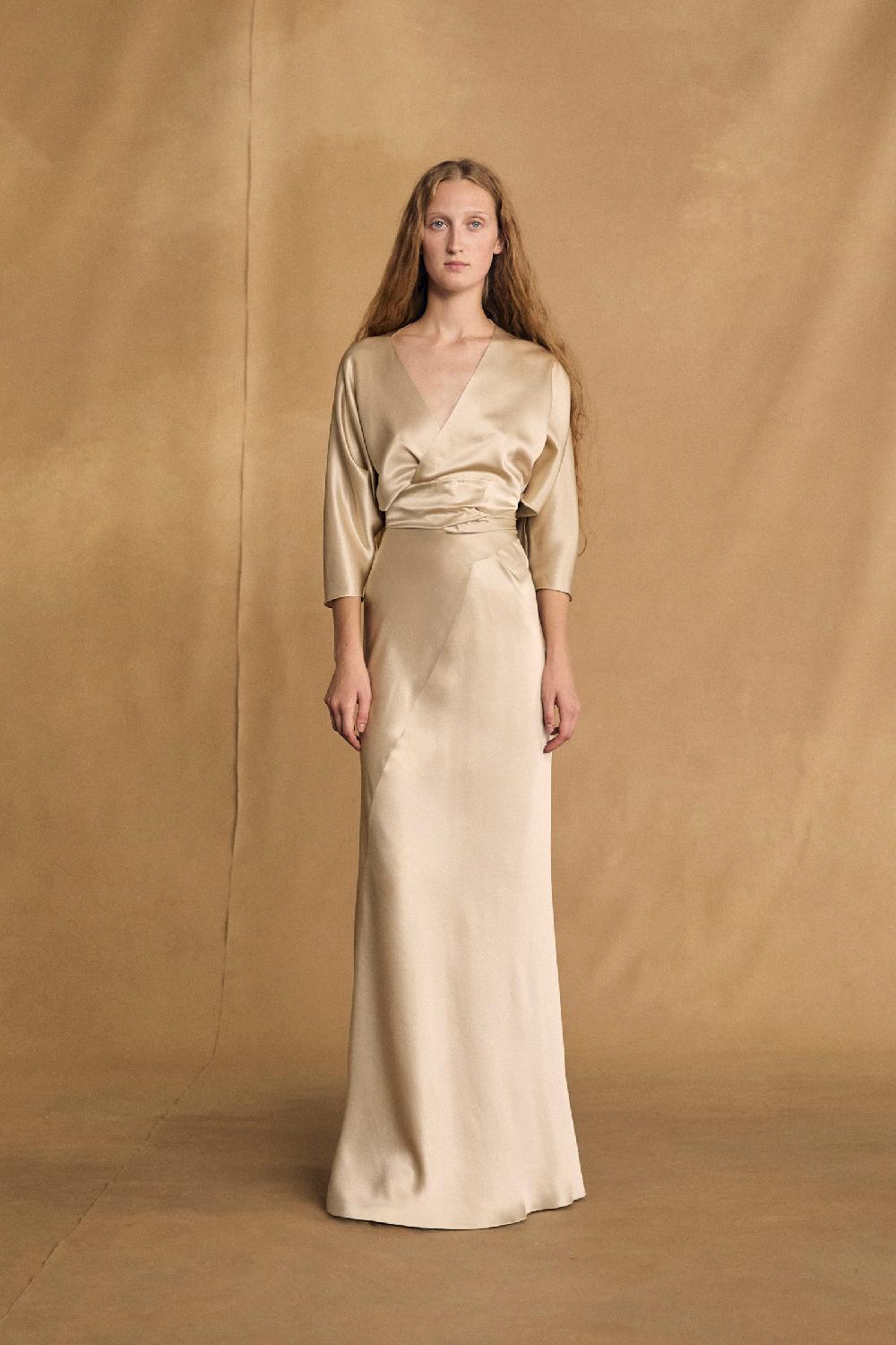 Cortana Amara vestido champagne Solo queda un día