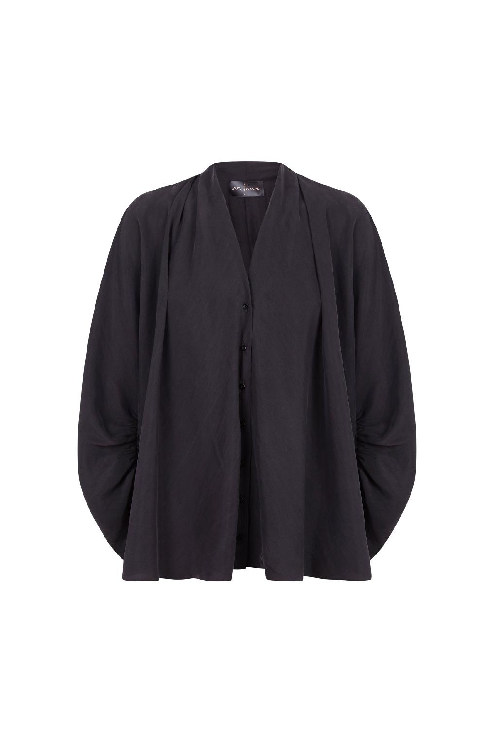 Cortana Medina blusa en seda gris humo