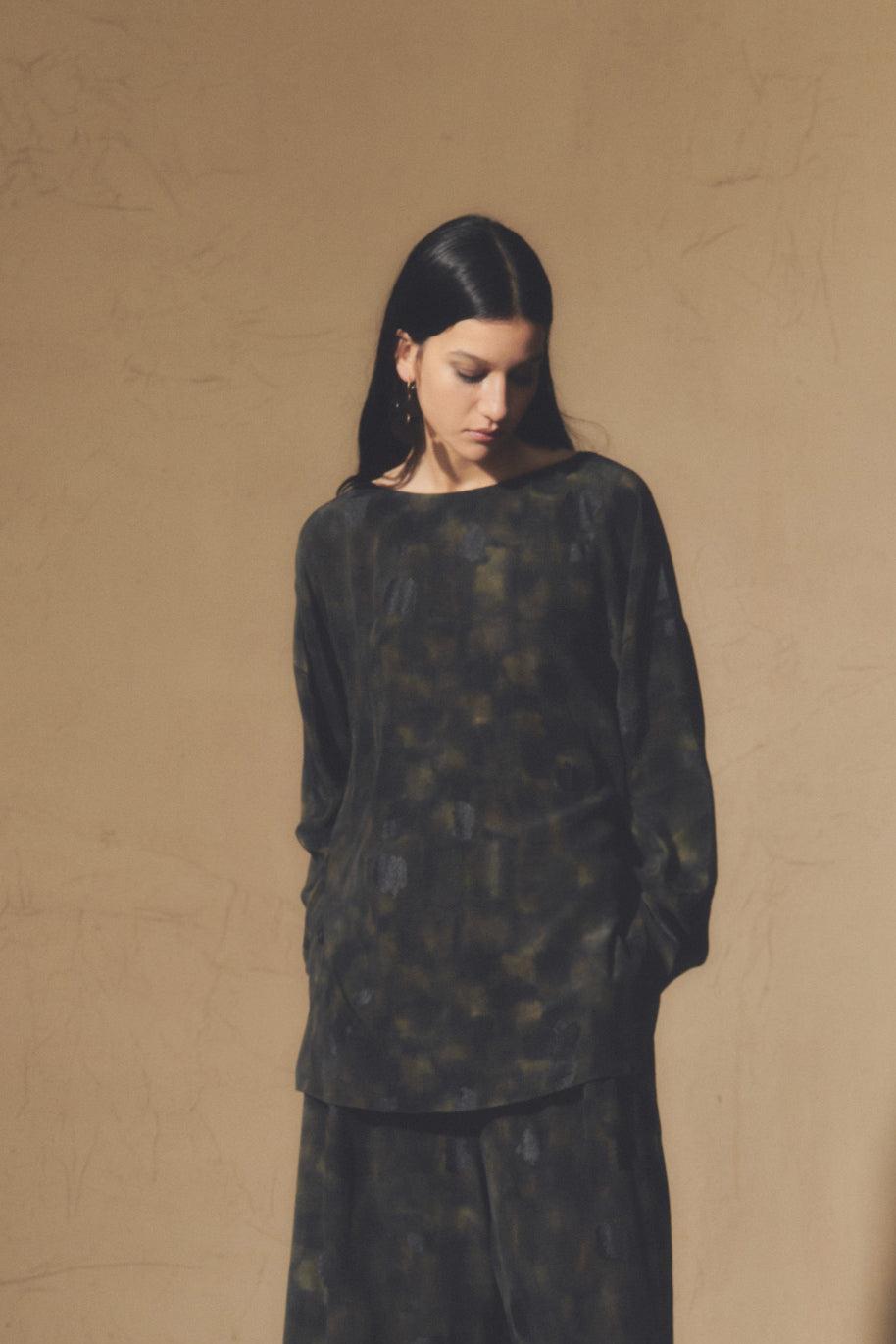 Cortana Karlie top en seda klimt print Ofertas de temporada