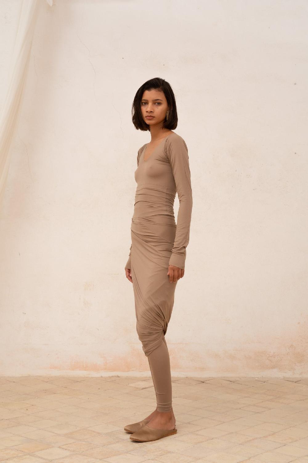 Cortana Alice falda entallada en cupro stretch cocoa Precio ultrabajo