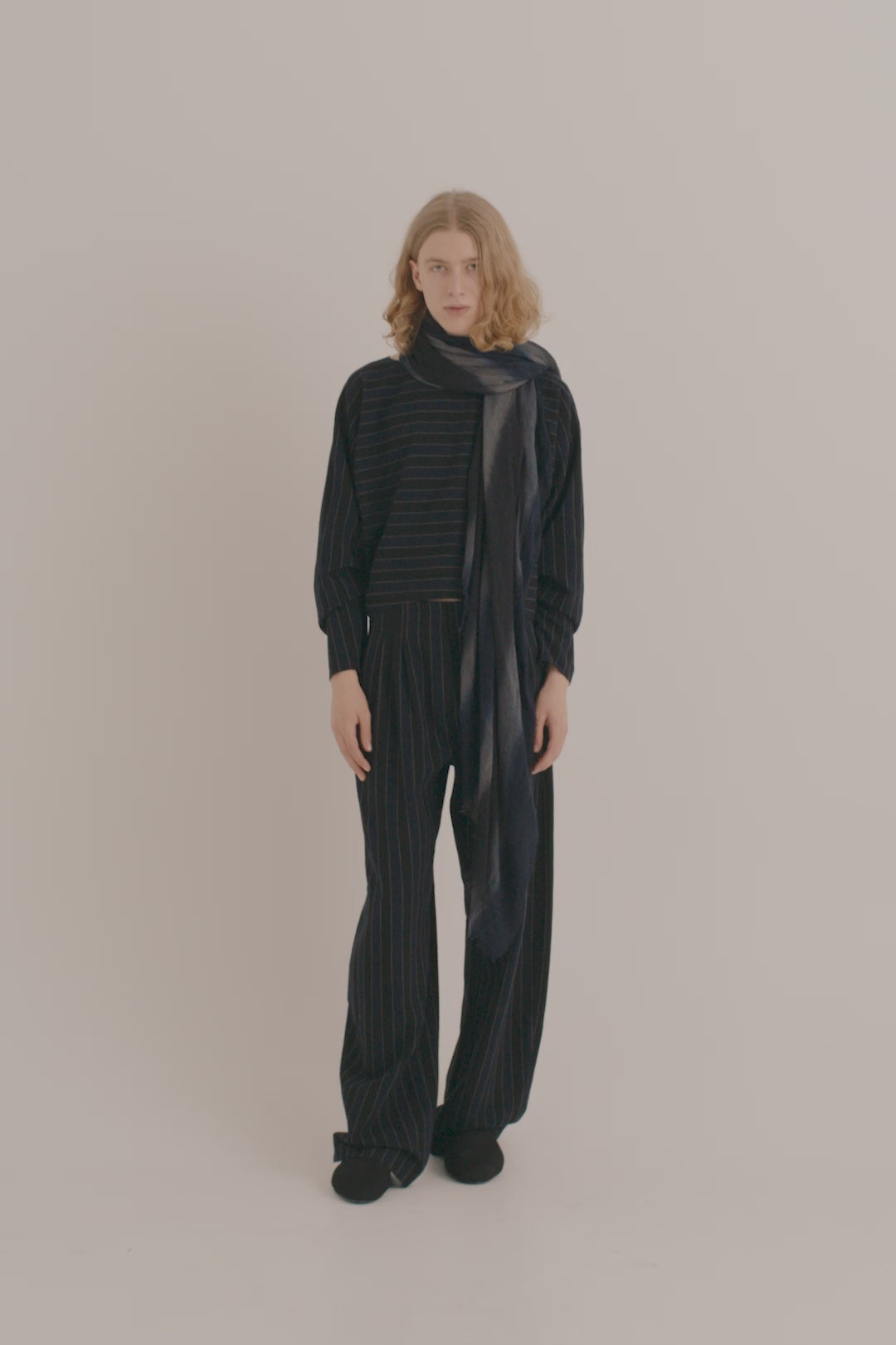Cortana Marcel pantalon a rayas en lino y lana virgen azul Ventas relámpago