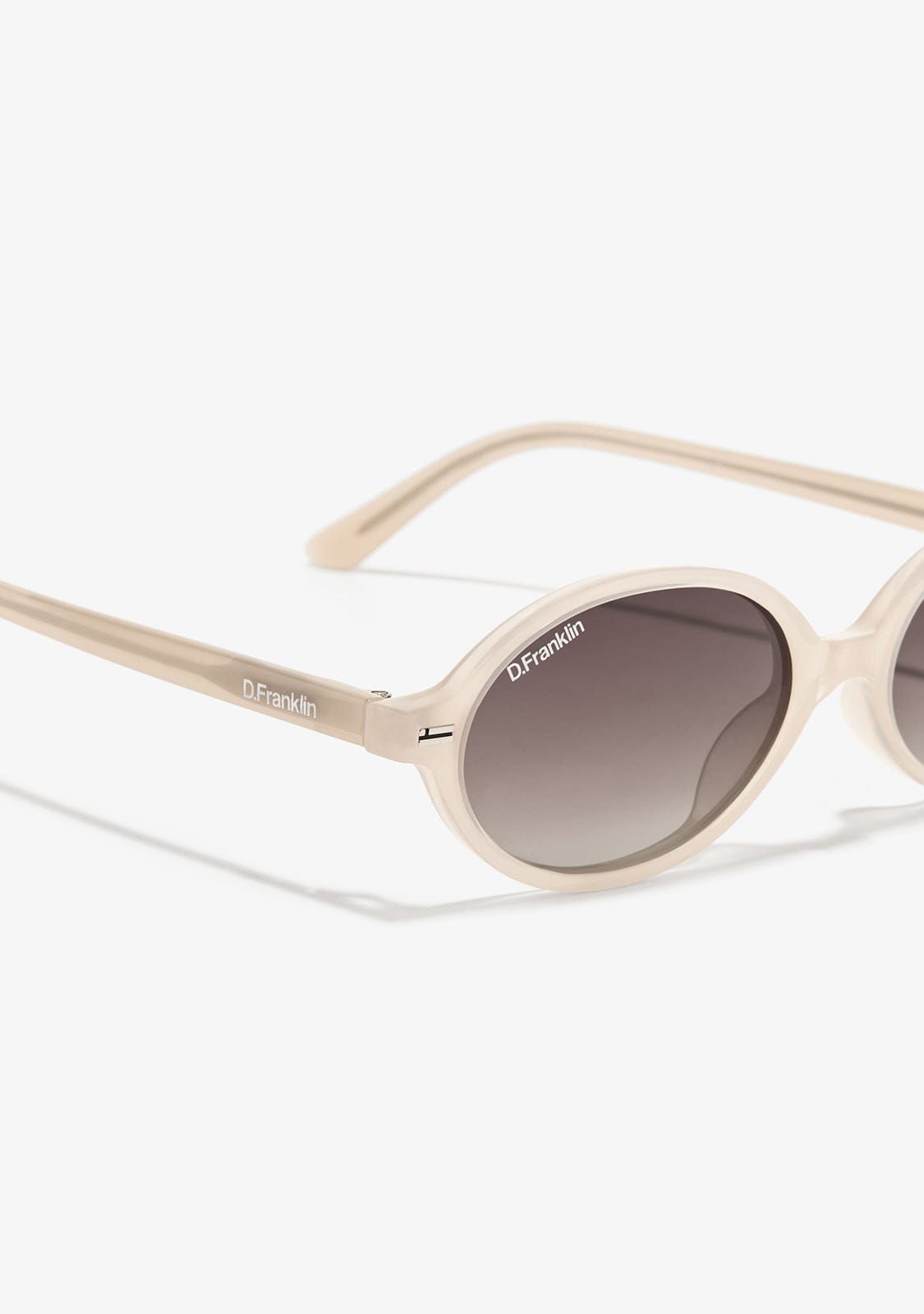 D.franklin Ultra Light Ellipse Cream / Brown Outlet