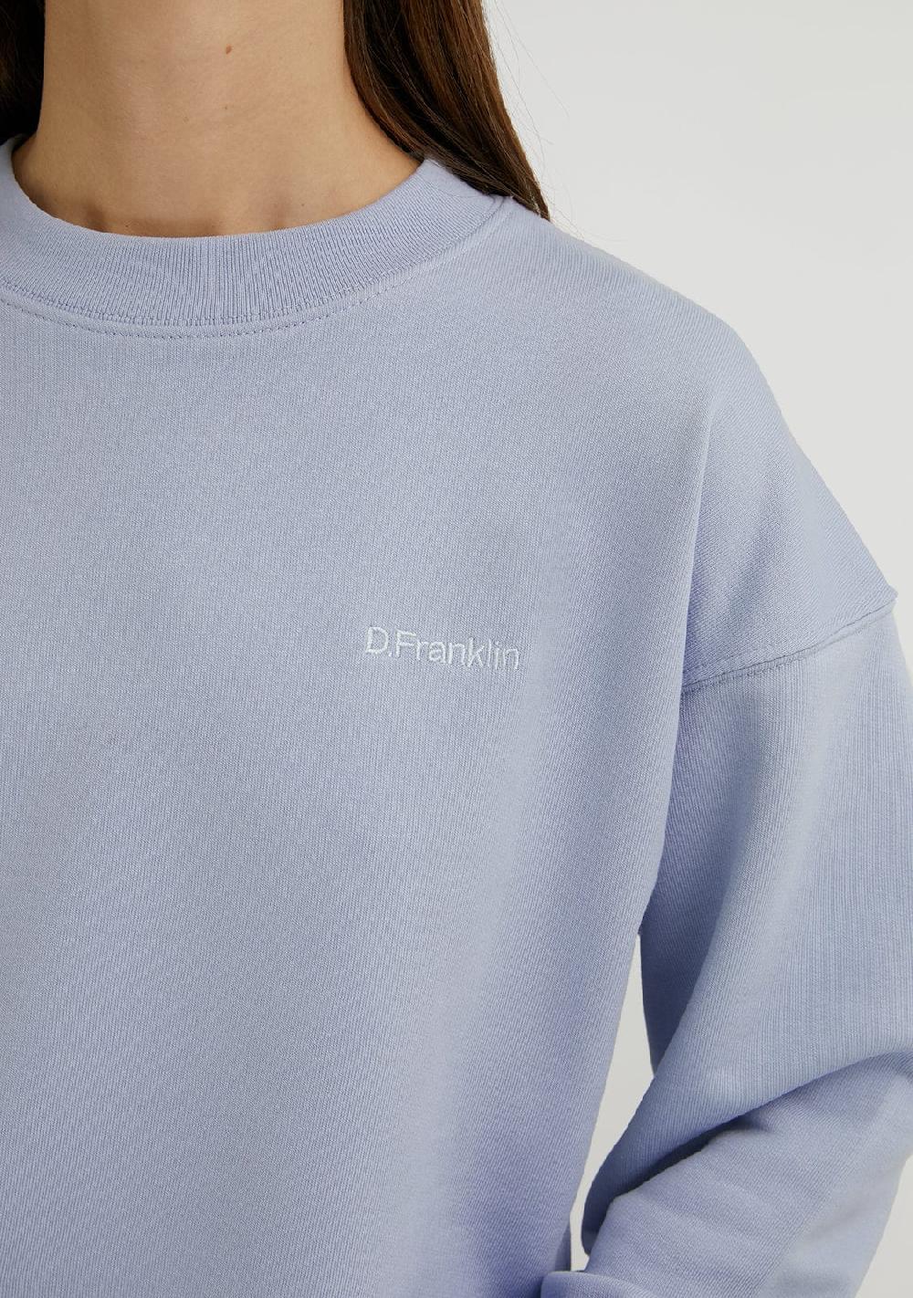 D.franklin Embroidery Logo Cropped Crew Neck Sweatshirt / Serene Blue Rebajas