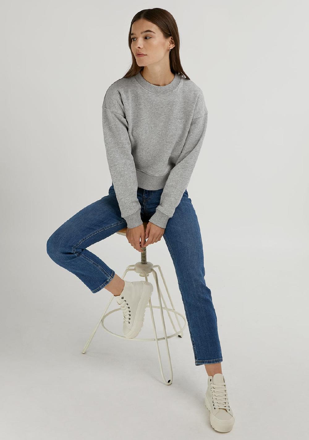 D.franklin Embroidery Logo Cropped Crew Neck Sweatshirt / Grey Venta caliente