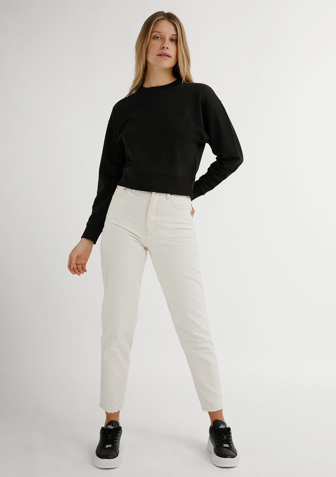 D.franklin Embroidery Logo Cropped Crew Neck Sweatshirt / Black En oferta