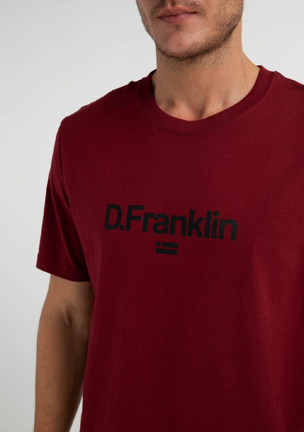 D.franklin Logo Flag T-Shirt Burgundy / Black Grandes descuentos