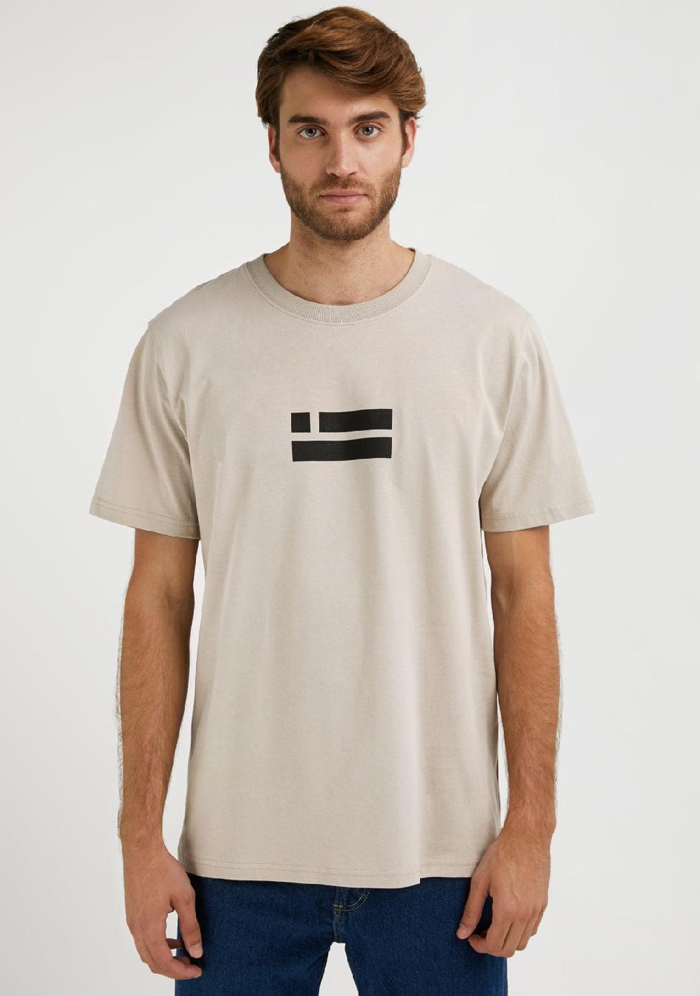 D.franklin Flag T-Shirt Desert / Black Limitado a 3 días