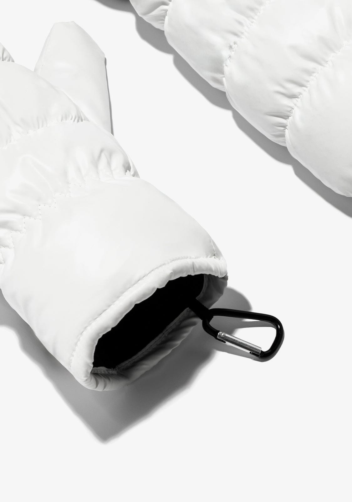 D.franklin Nordic Bomb Puffer Mittens White 2025
