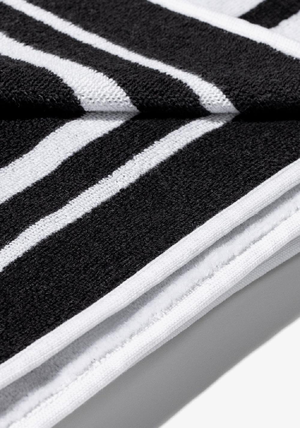 D.franklin Old Money Jacquard Velour Beach Towel White Rebajas online