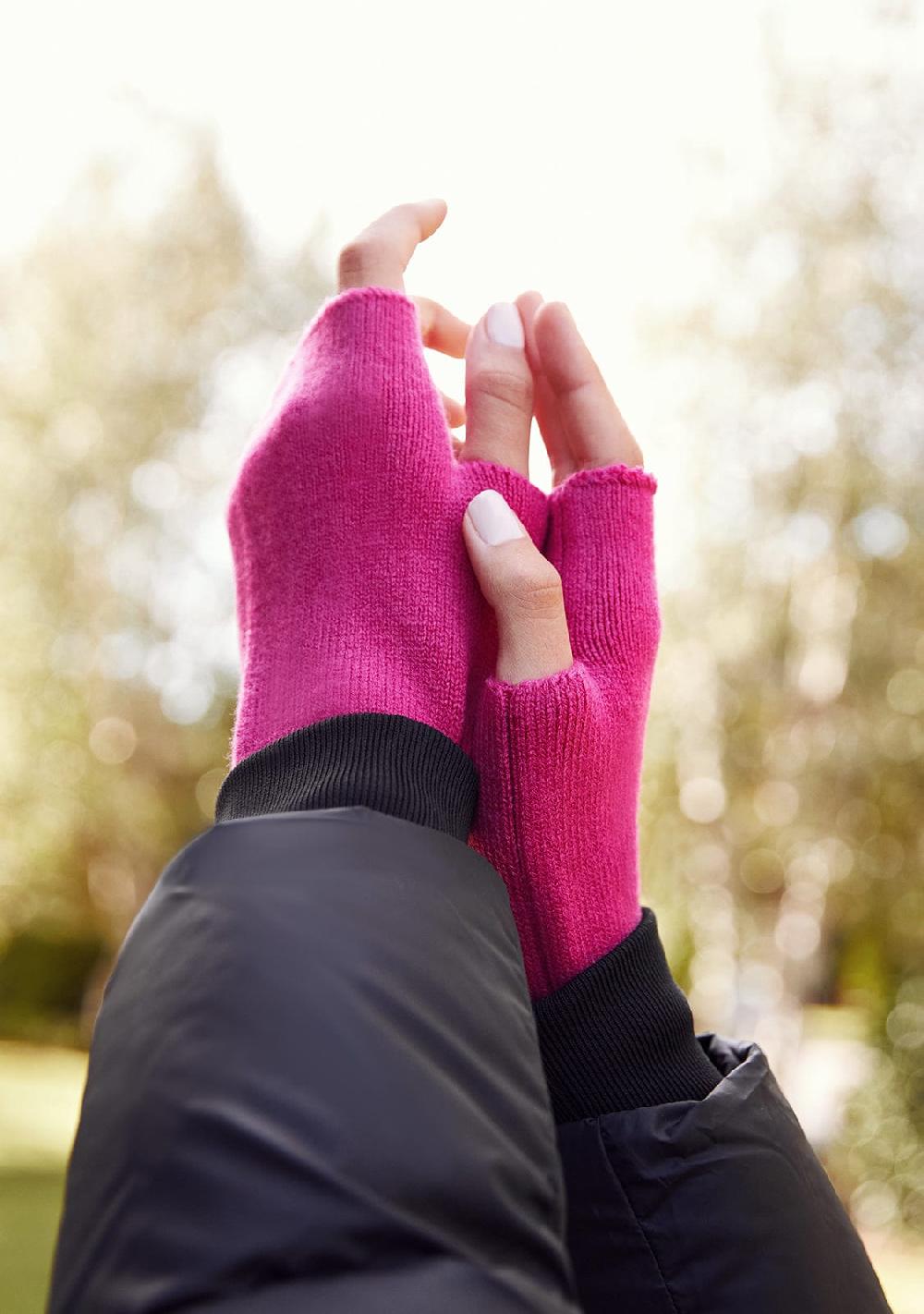 D.franklin Nordic TRK Knitted Fingerless Gloves Fushsia Venta caliente