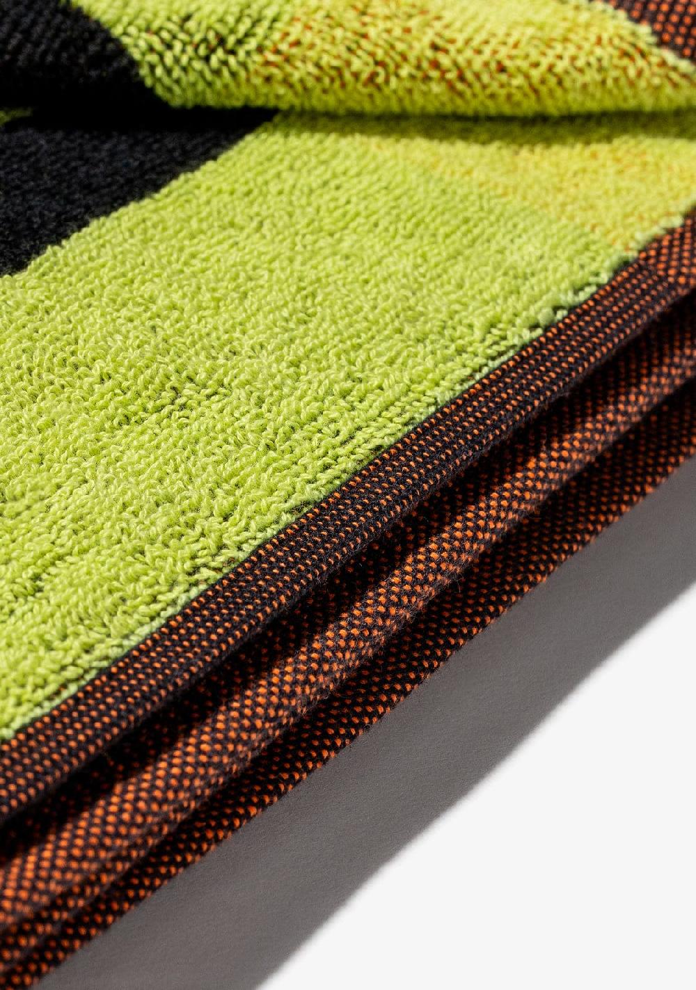 D.franklin Summer Club Jacquard Beach Towel Black Ahorra y exporta