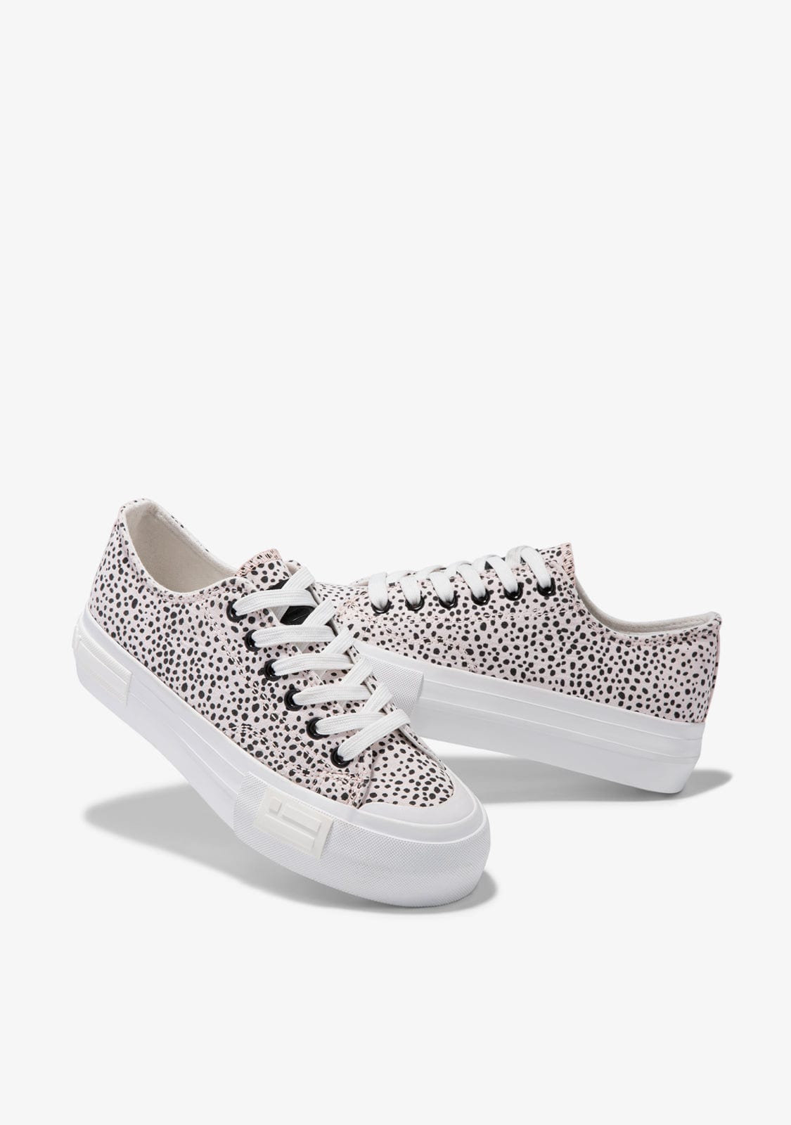 D.franklin One Way Low White / Black Dots 2025