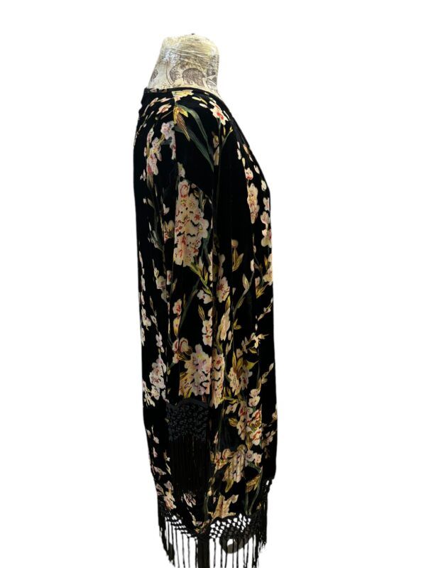 El caballo Kimono flecos Solo hoy