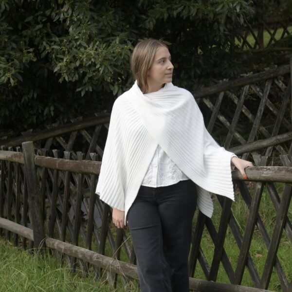 El caballo Poncho plisado En oferta