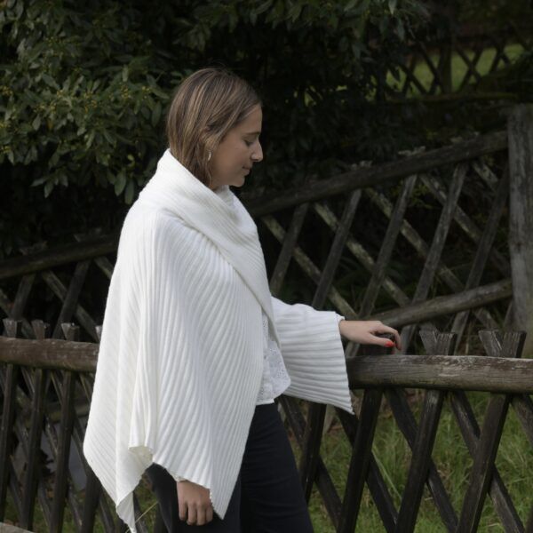El caballo Poncho plisado En oferta