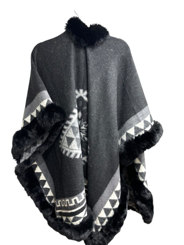 El caballo Poncho Nuria Ofertas de temporada