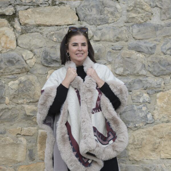 El caballo Poncho Nuria Ofertas de temporada