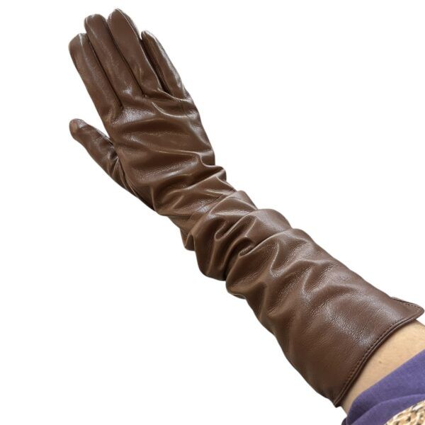 El caballo Guantes largos Últimos 3 días