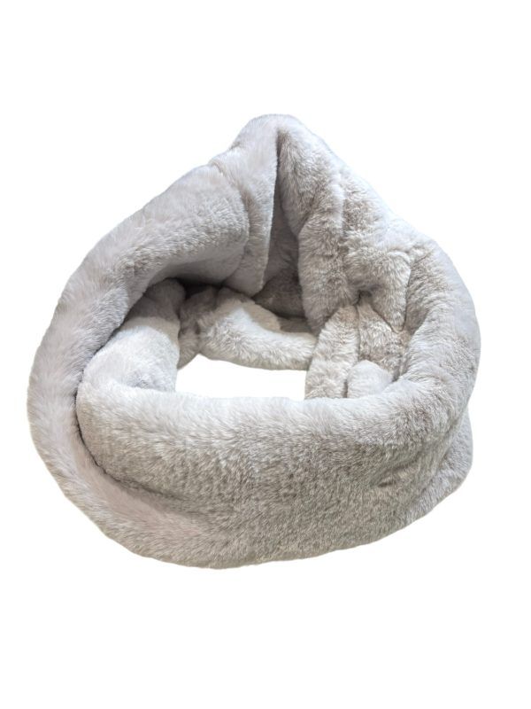 El caballo Cuello pelo sintético En oferta