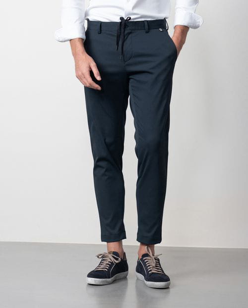 Etiem Pantalón chino sport de cordón goma y trabillas en tejido técnico elástico Última moda