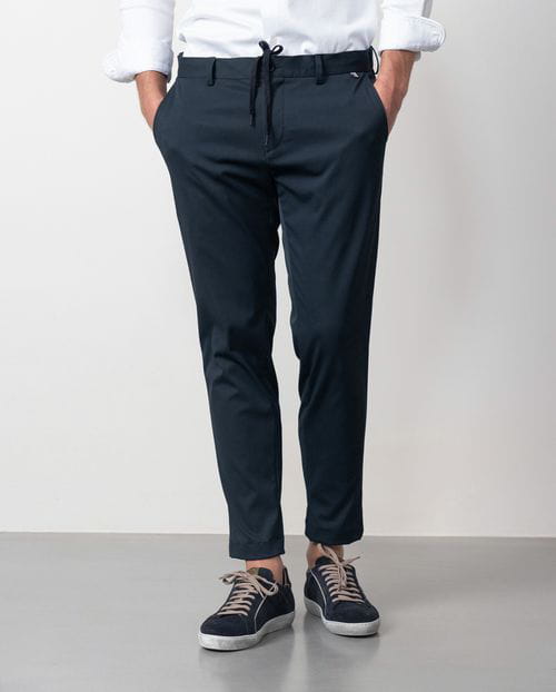 Etiem Pantalón chino sport de cordón goma y trabillas en tejido técnico elástico Última moda
