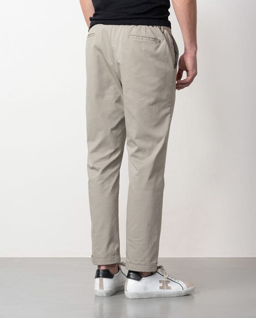 Etiem Pantalón con cordón y goma en la cintura hecho en un algodón técnico elástico Ofertas especiales