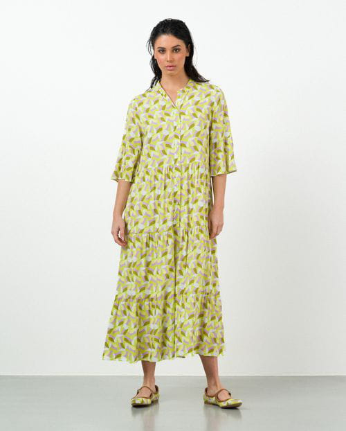 Etiem Vestido midi estampado con vuelo en paneles y botones Oferta especial