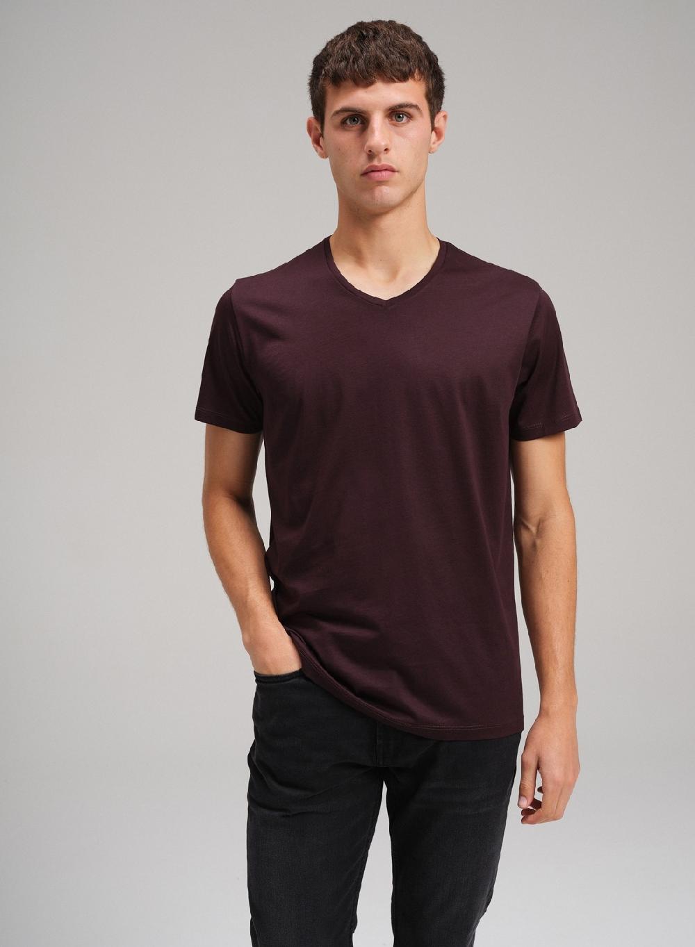 Etiqueta negra Remera luxury cuello V Oferta especial de fábrica