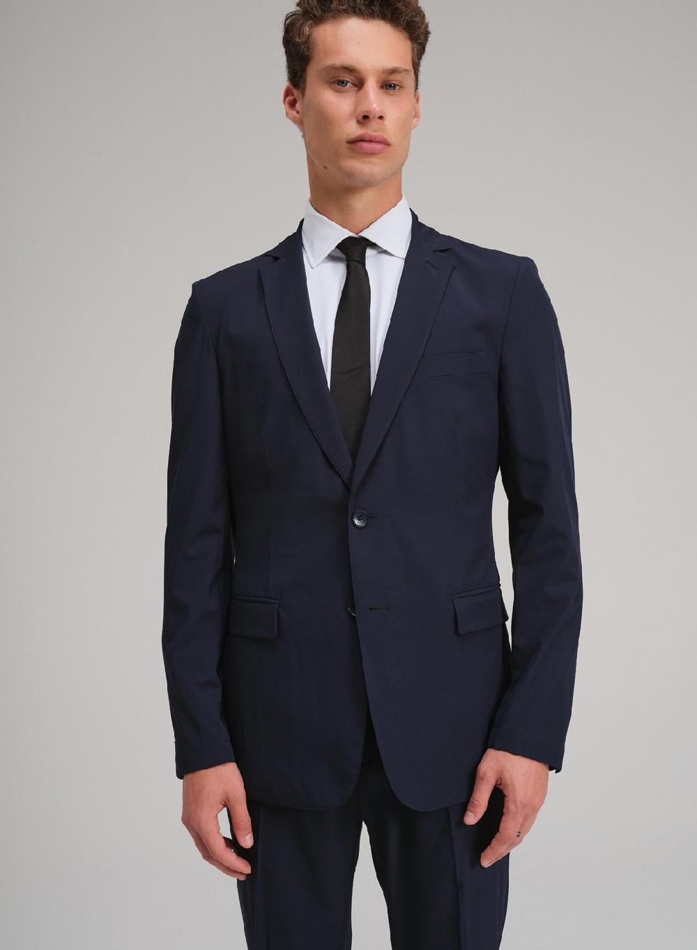 Etiqueta negra Saco active En oferta