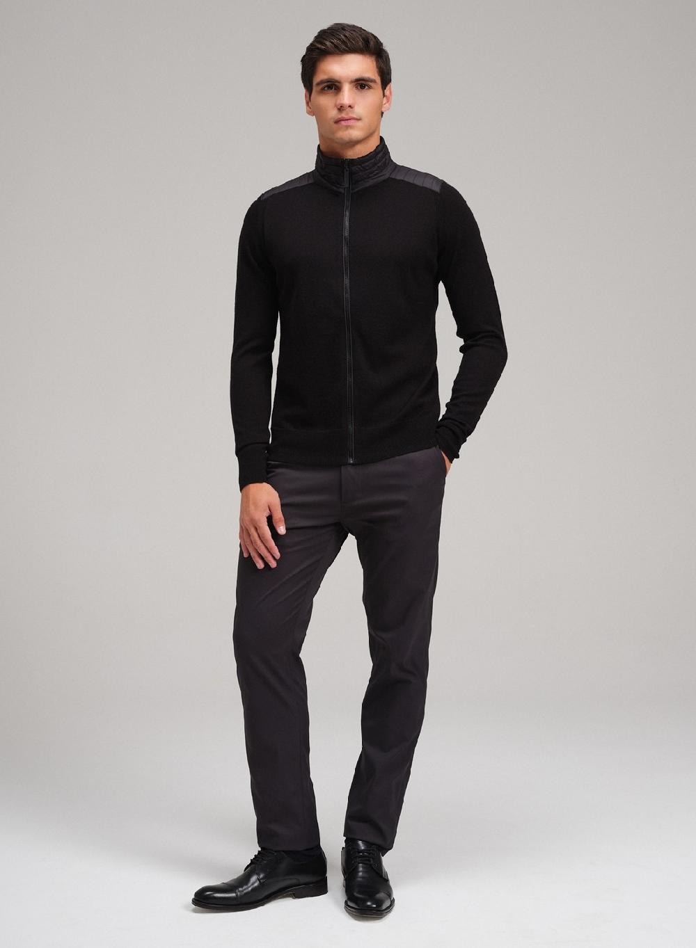 Etiqueta negra Campera con cierre hombreras merino Devoluciones gratuitas