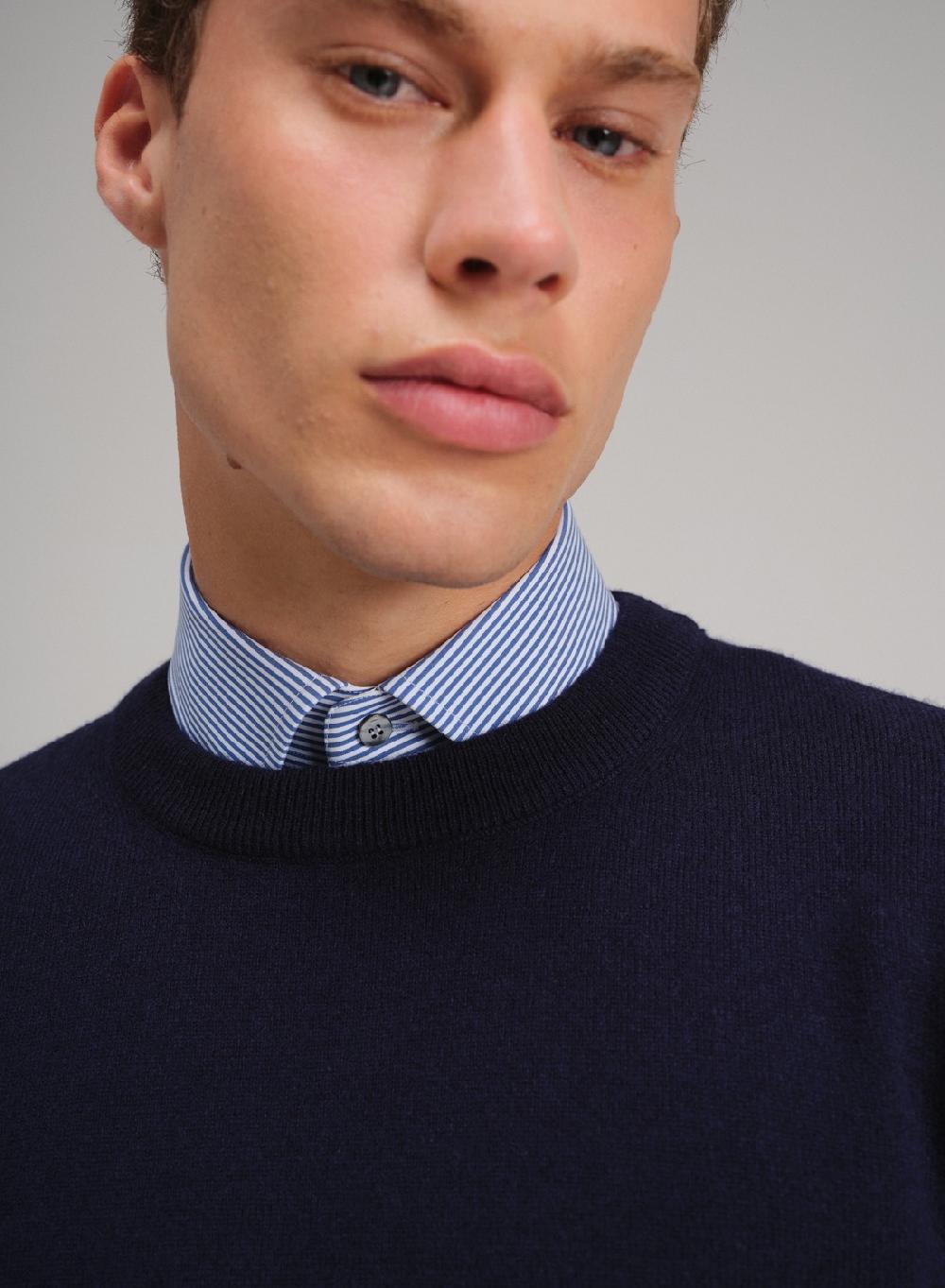 Etiqueta negra Sweater cuello U vivo lana cashmere Solo hoy