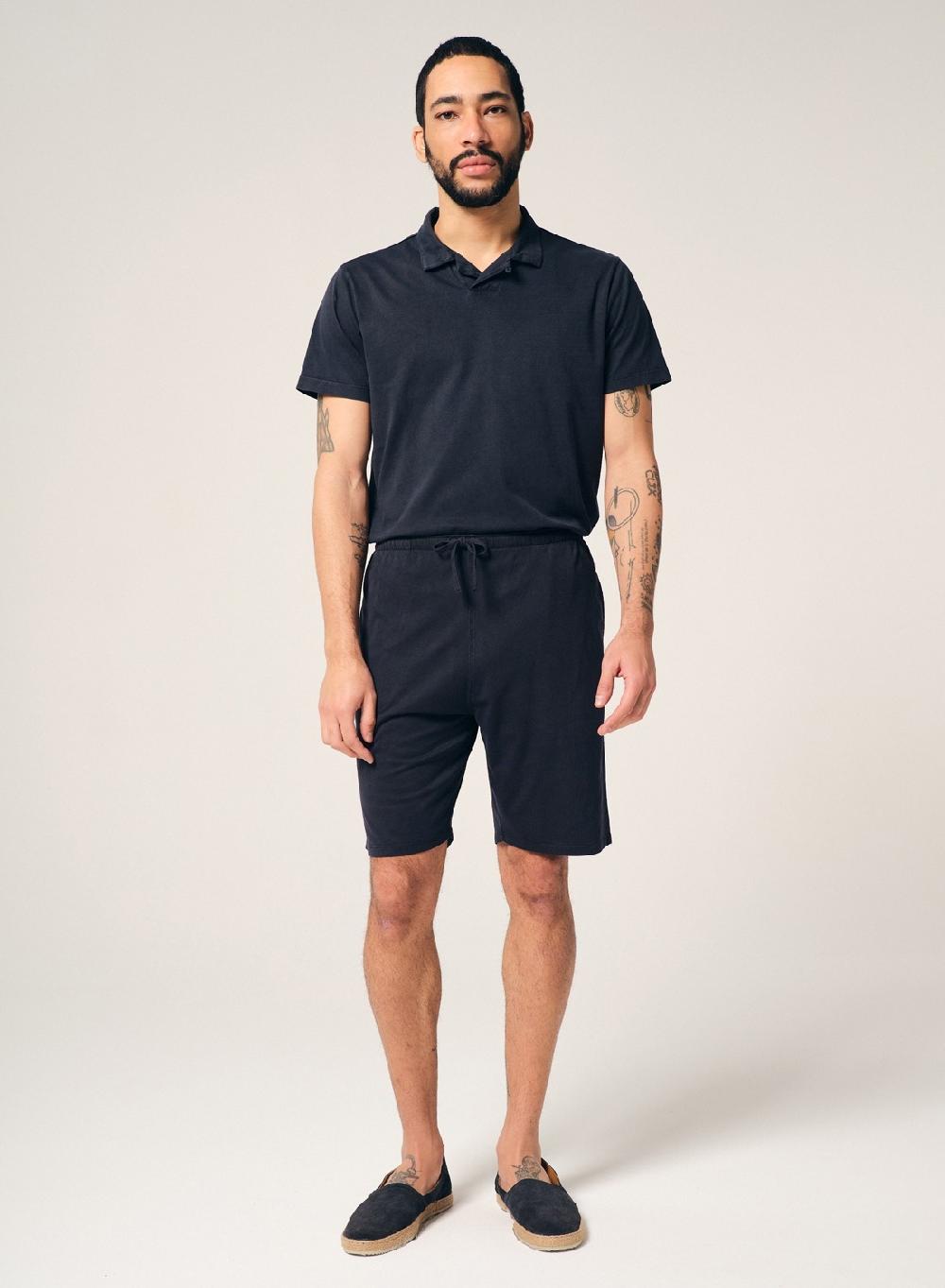 Etiqueta negra Bermuda Garment DYE Solo hoy