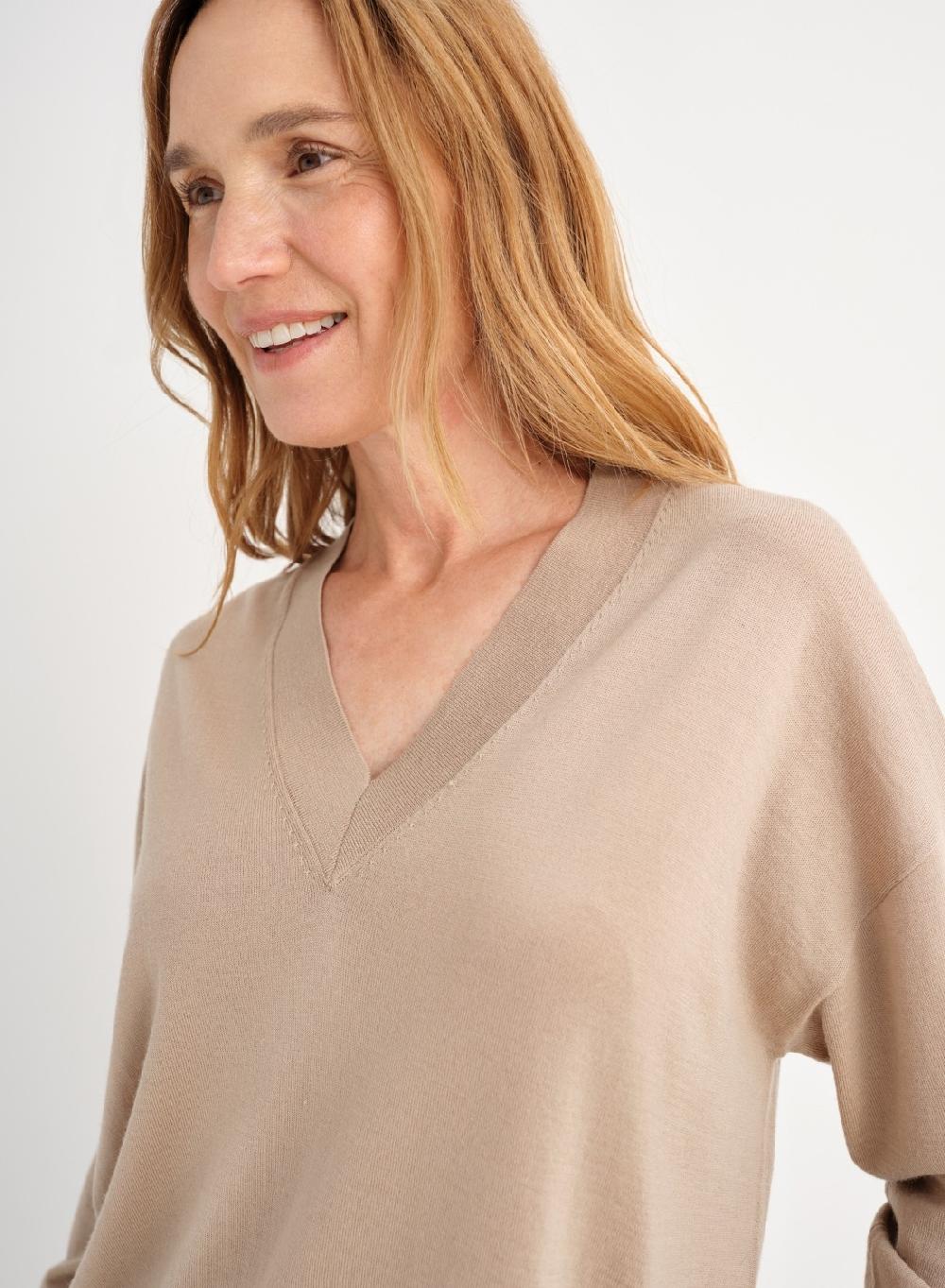Etiqueta negra Sweater V amplio merino Gran oferta