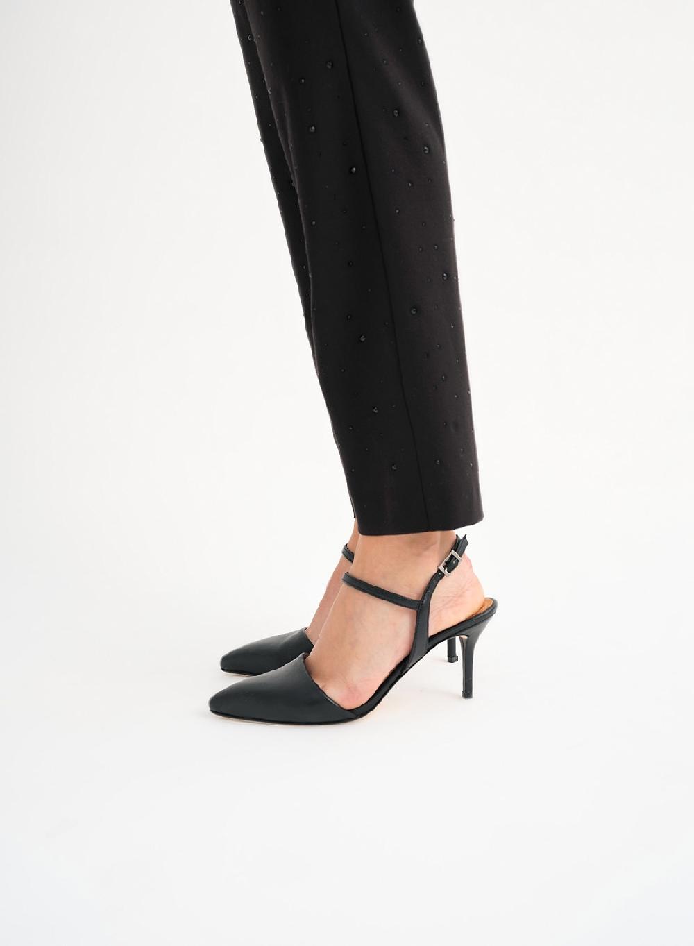 Etiqueta negra Pantalon formal brillos Descuento