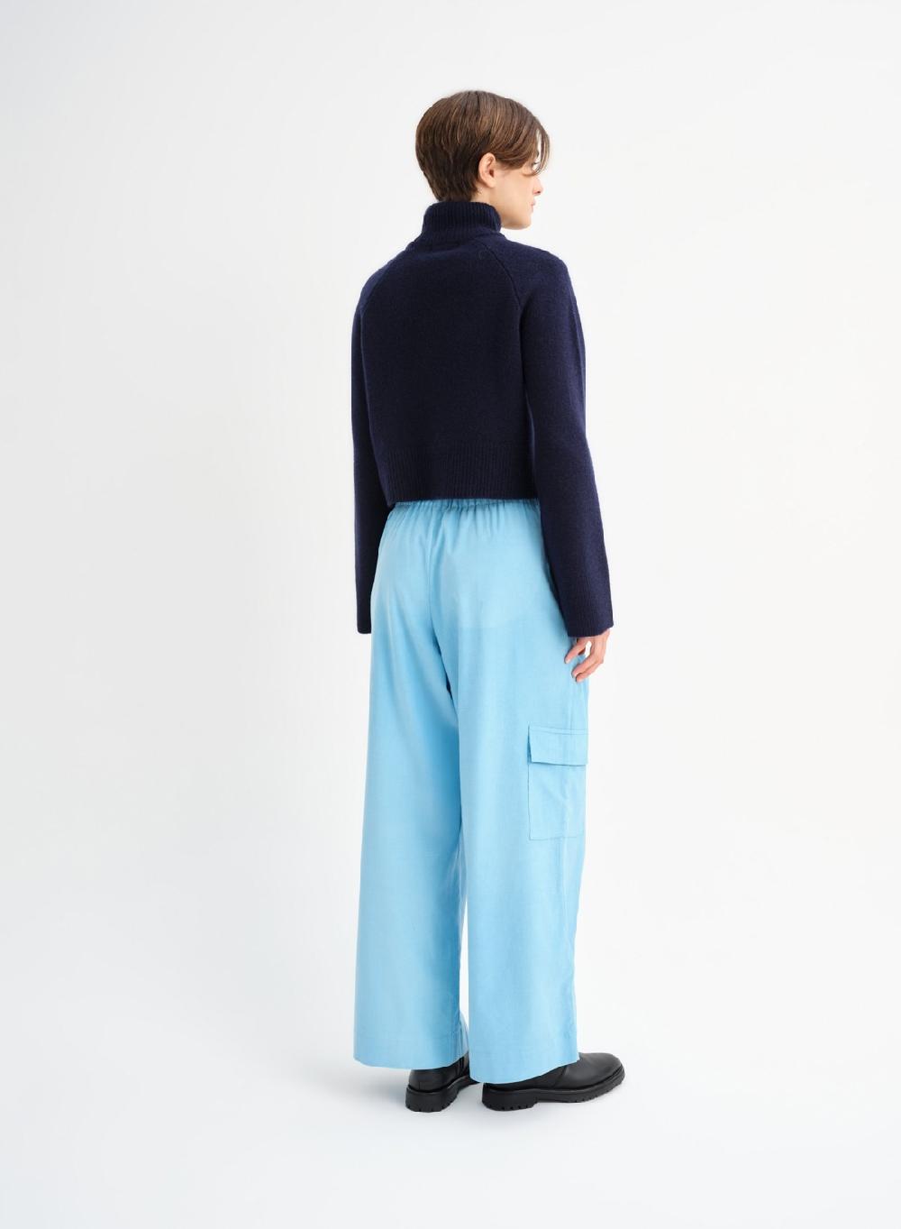 Etiqueta negra Pantalon tabla corderoy Ahorra y exporta