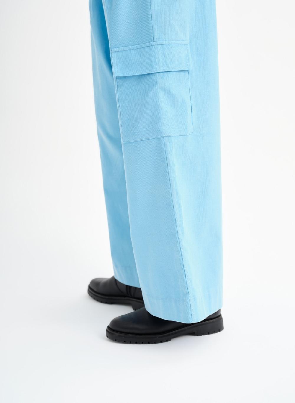 Etiqueta negra Pantalon tabla corderoy Ahorra y exporta