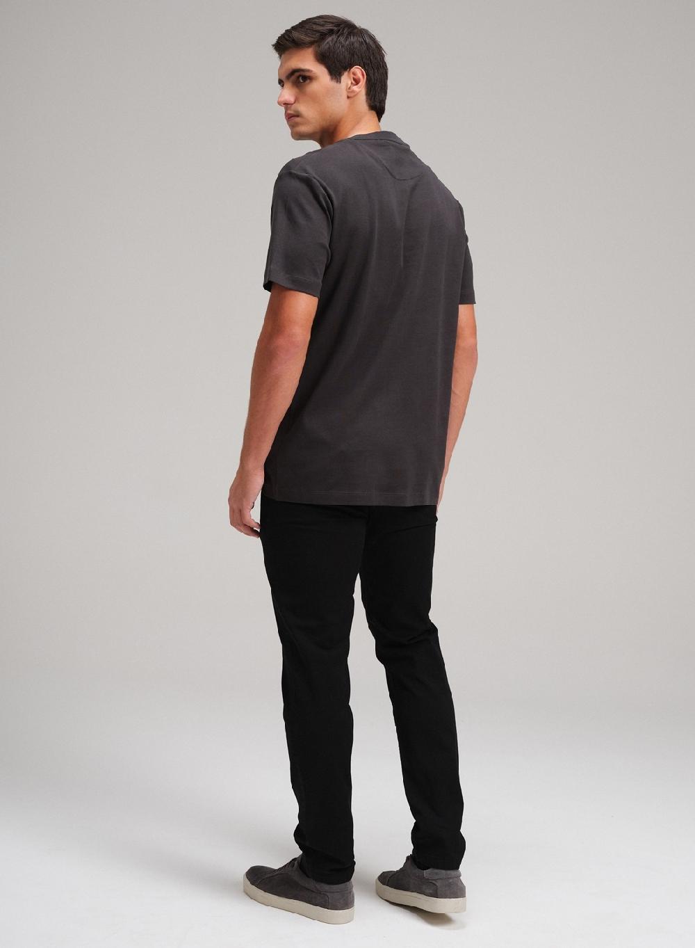 Etiqueta negra Remera cuello redondo boxy luxury touch Envío gratis