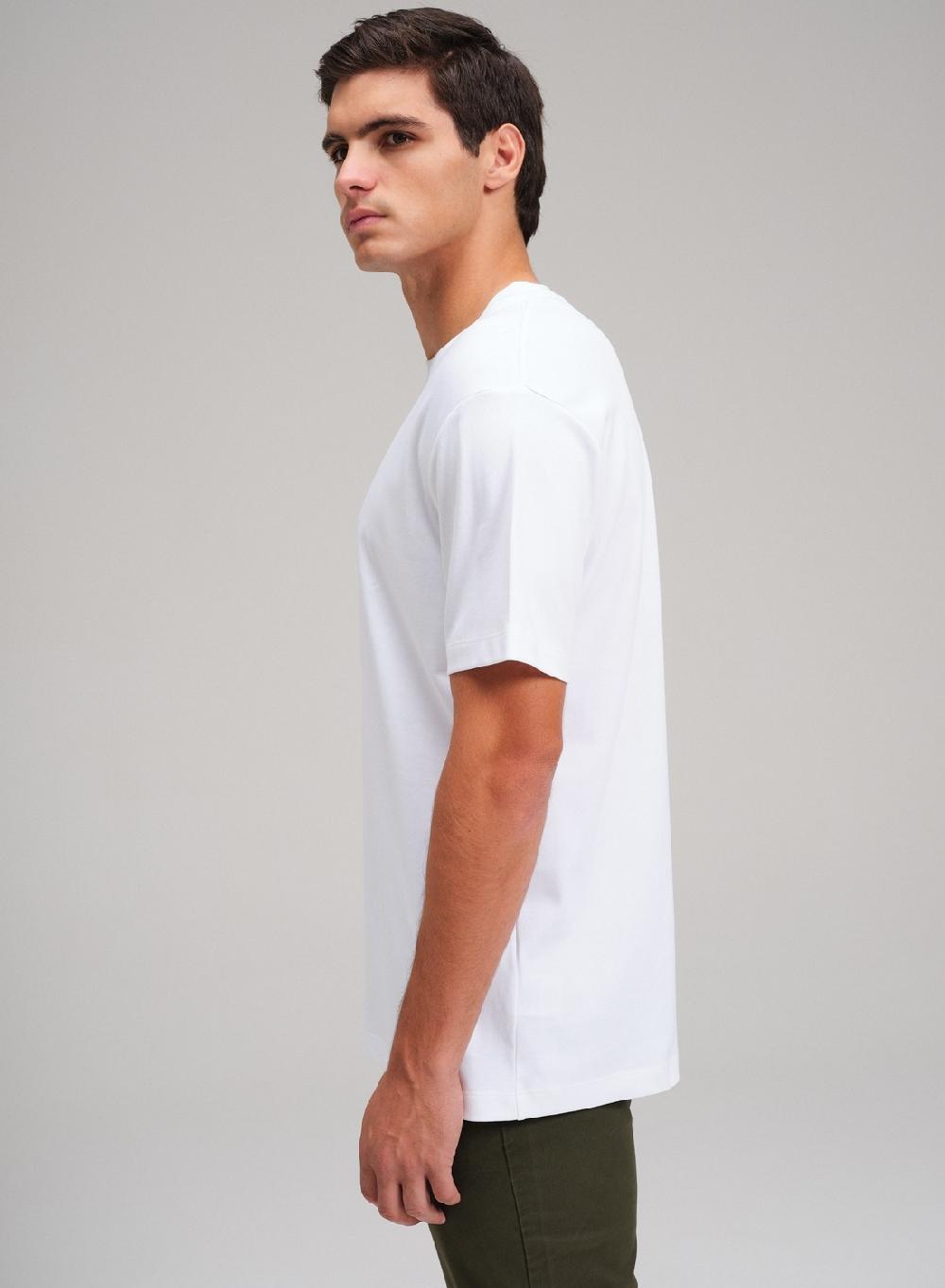Etiqueta negra Remera cuello redondo boxy luxury touch Oferta especial