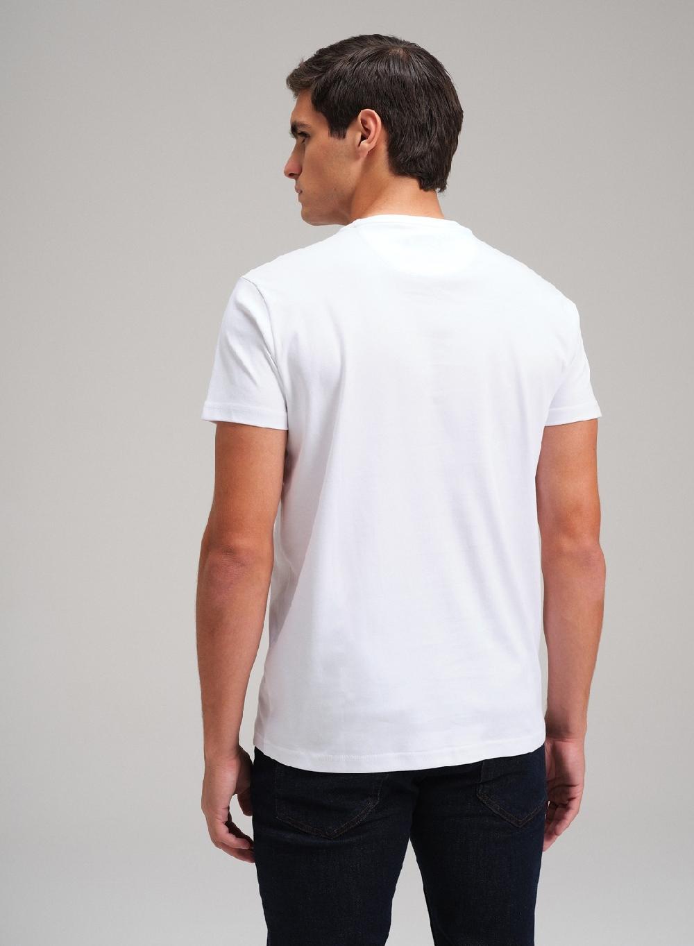 Etiqueta negra Remera cuello U liquid cotton Último día