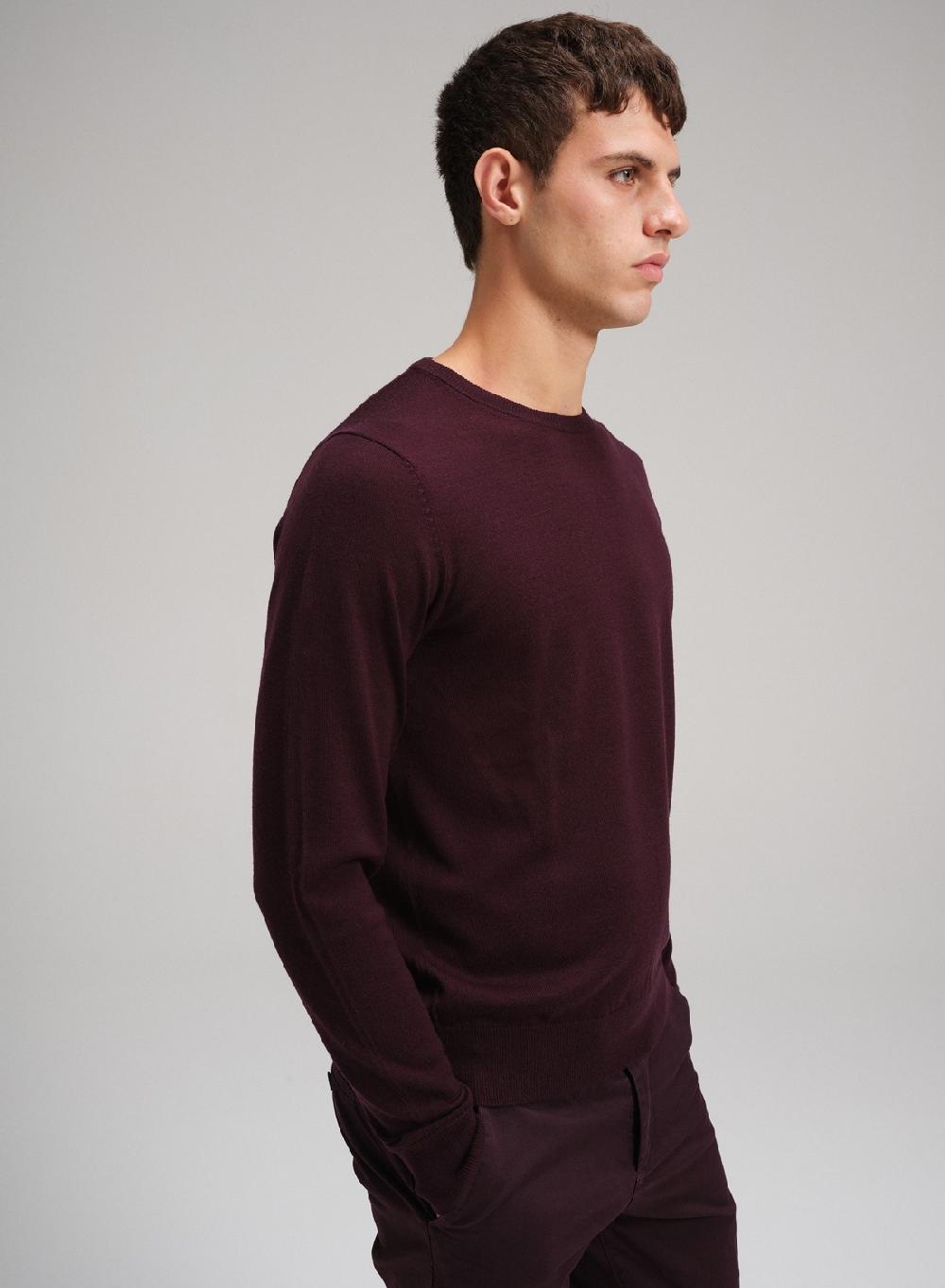 Etiqueta negra Sweater cuello U merino Precios de Black Friday