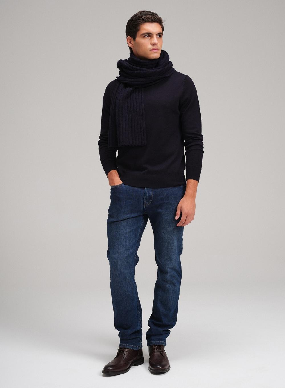 Etiqueta negra Sweater cuello U merino Descuentos del mes