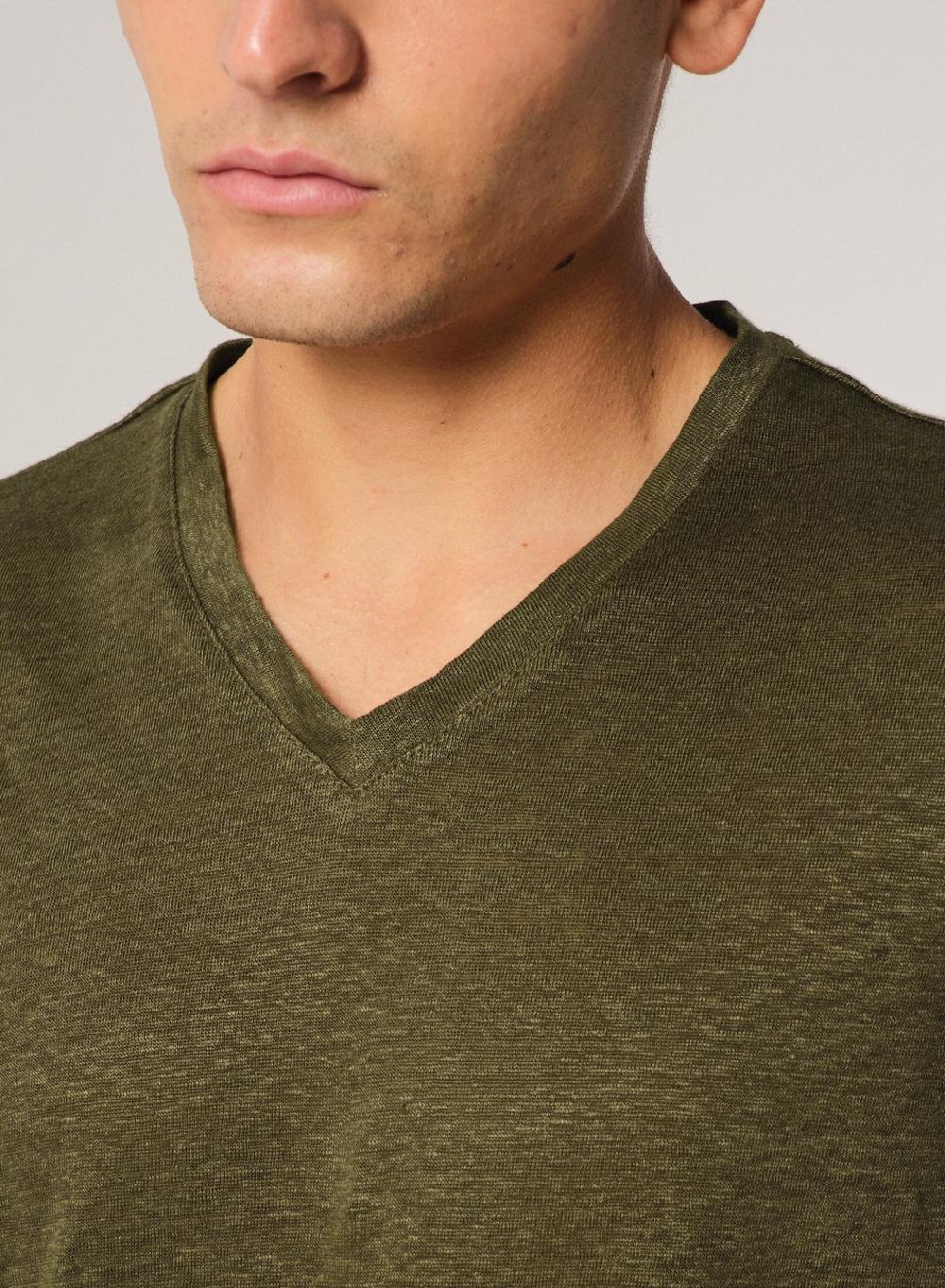 Etiqueta negra Remera Cuello V Manga Corta Lisa Lino Outlet