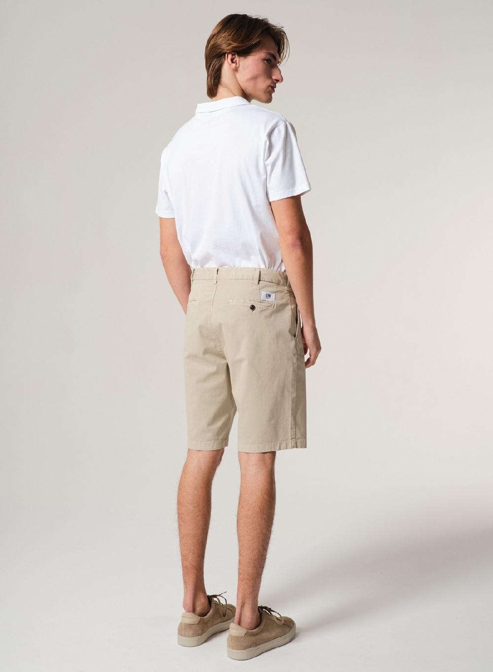 Etiqueta negra Bermuda gabardina garment dye Outlet online