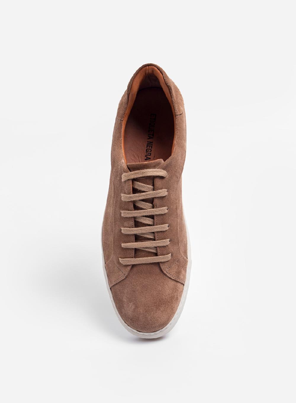 Etiqueta negra zapatilla basica descarne En oferta