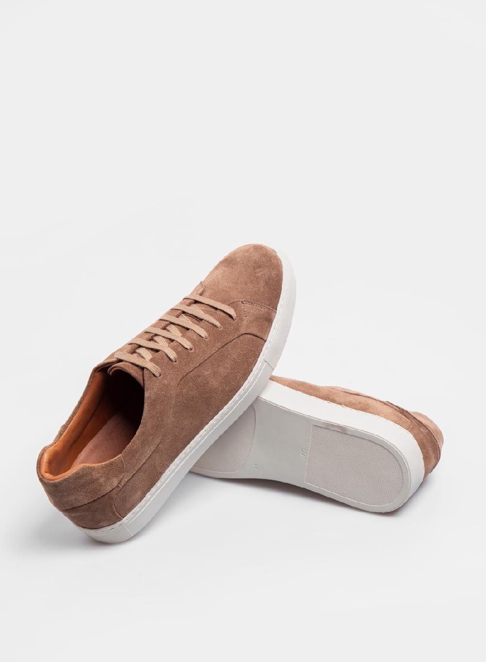 Etiqueta negra zapatilla basica descarne En oferta