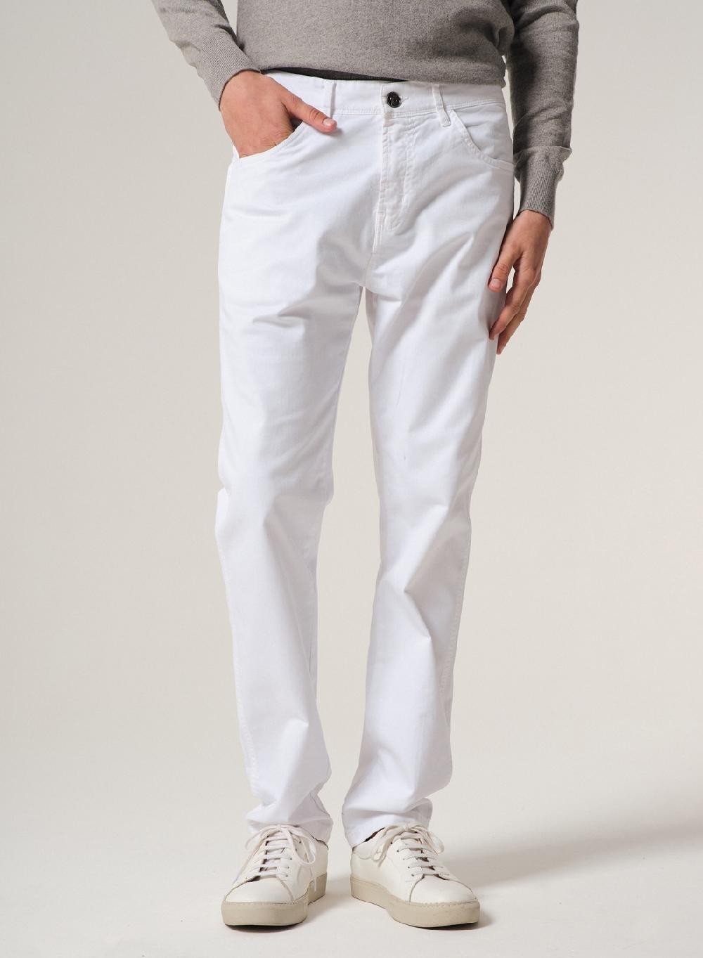 Etiqueta negra Pantalon cinco bolsillos twill garment wash Solo queda un día